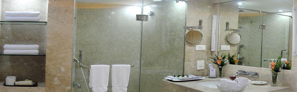 Breeze Hotel Ченай Екстериор снимка